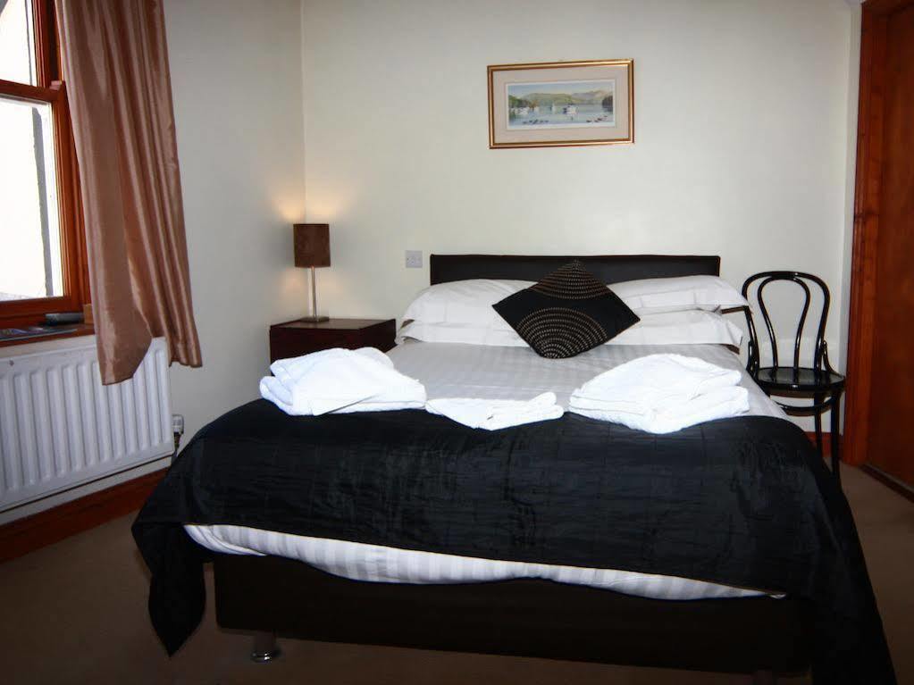 Churchills Inn & Rooms Боунес-он-Уиндермер Экстерьер фото
