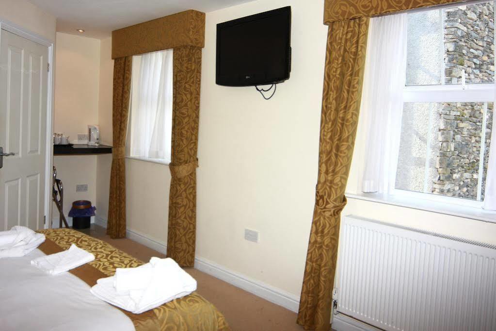 Churchills Inn & Rooms Боунес-он-Уиндермер Экстерьер фото